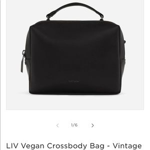Matt& Nat Vegan crossbody bag